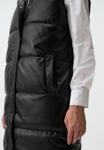 Длинный жилет