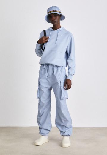 Брюки с накладными карманами