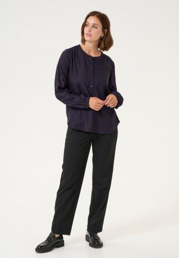 Атласная блузка