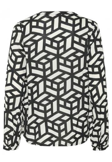 Длинная блузка