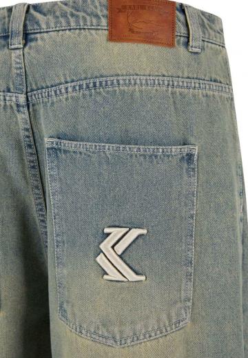 Прямые джинсы