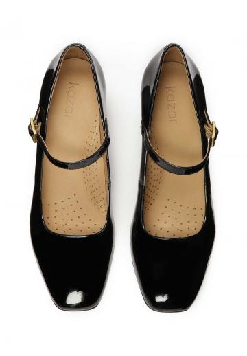 Туфли с высоким носом