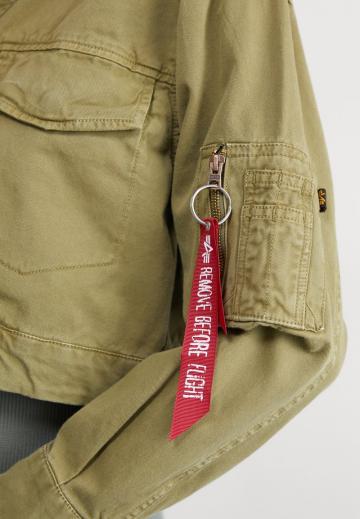 Куртка с накладнымит карманами