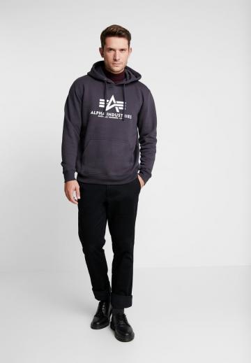 Пуловер с капюшоном