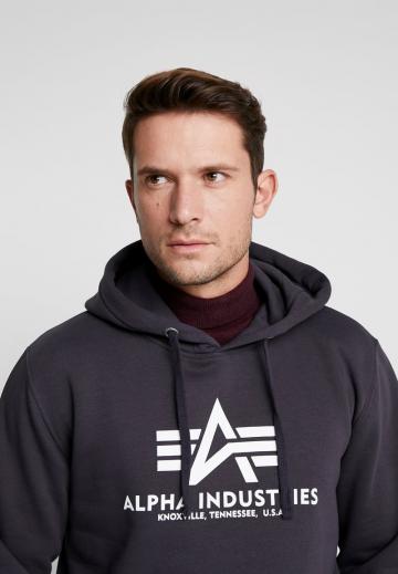 Пуловер с капюшоном