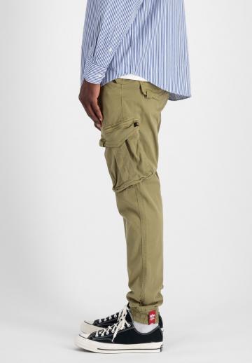 Брюки с накладными карманами