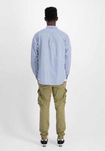 Брюки с накладными карманами