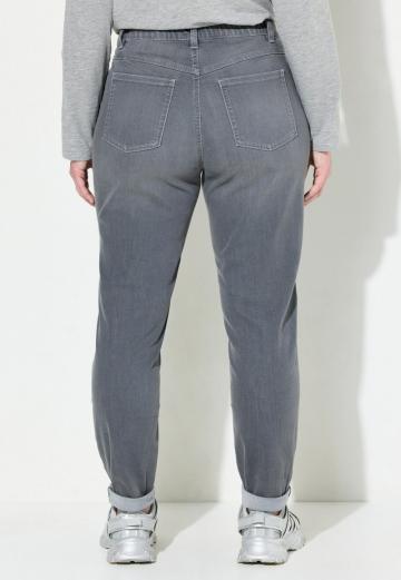 Короткие джинсы