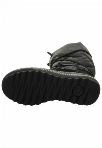 Зимние ботинки