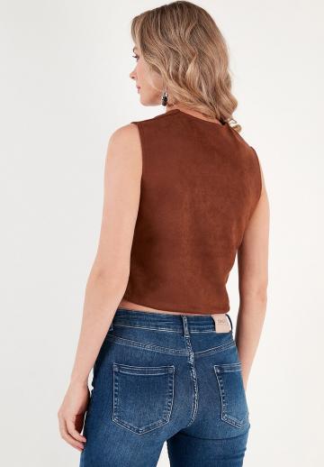 Джинсовая жилетка