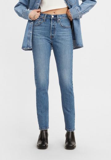 Узкие джинсы