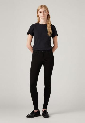 Узкие джинсы