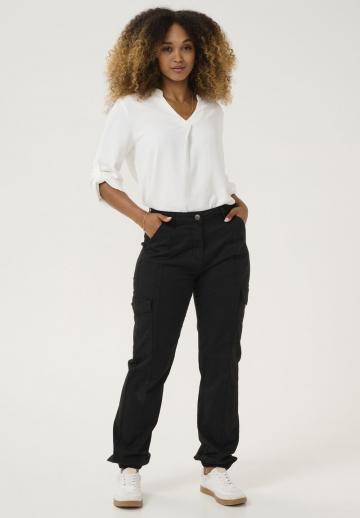 Брюки с накладными карманами