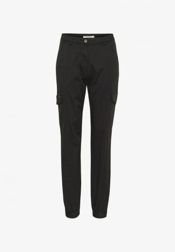 Брюки с накладными карманами