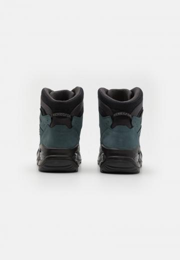 Походные ботинки