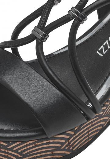 Босоножки на танкетке