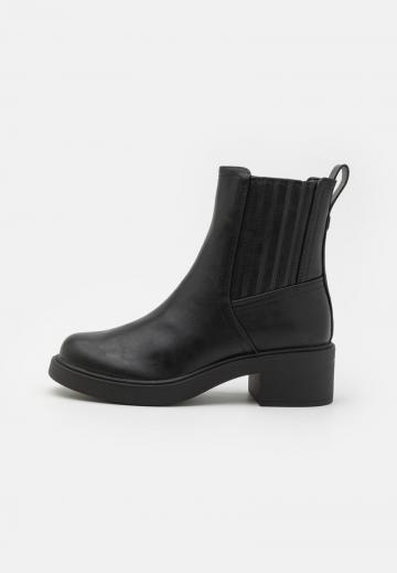 Ботинки челси