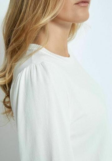 Пуловер в полоску