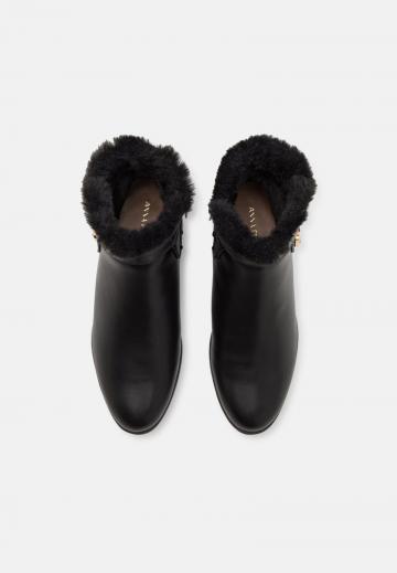 Широкие сапоги