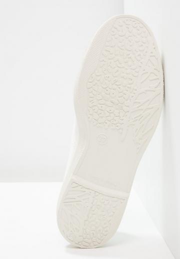 Спортивные балетки