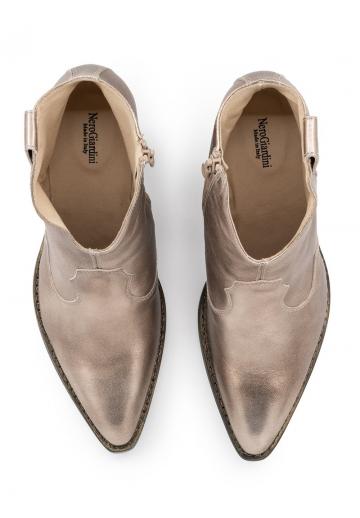 Ковбойские сапоги