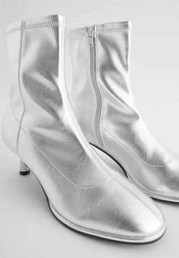 Широкие сапоги