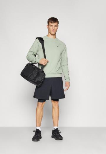 Спортивная кофта