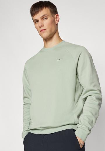 Спортивная кофта