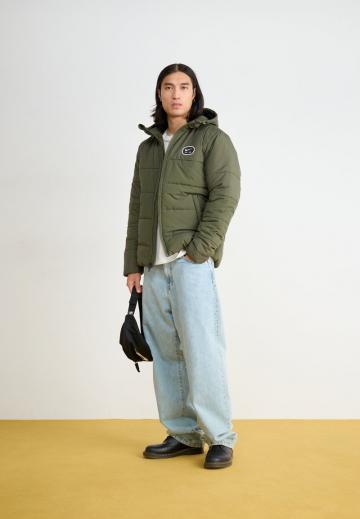 Зимняя куртка