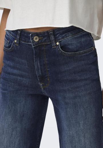 Джинсы