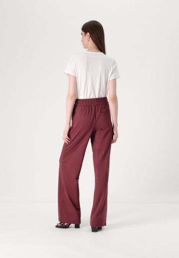 Спортивные штаны