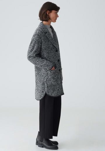 Короткое пальто