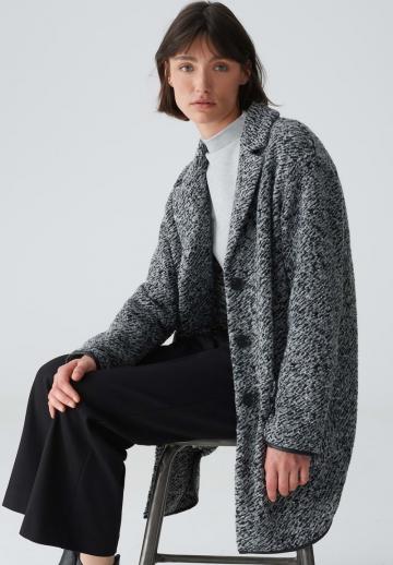 Короткое пальто