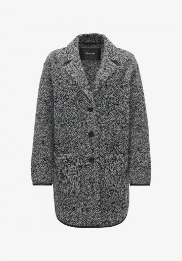 Короткое пальто