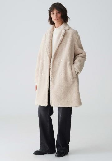 Шерстяное пальто