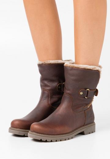 Зимние ботинки