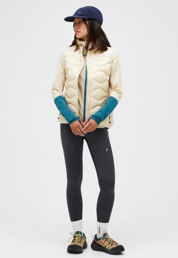 Пуховой жилет