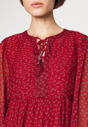 Короткое платье