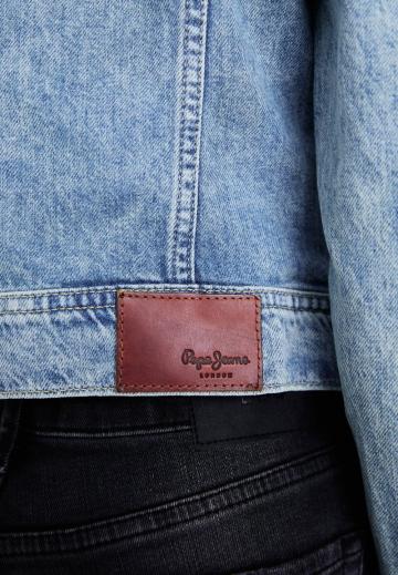 Джинсовая куртка