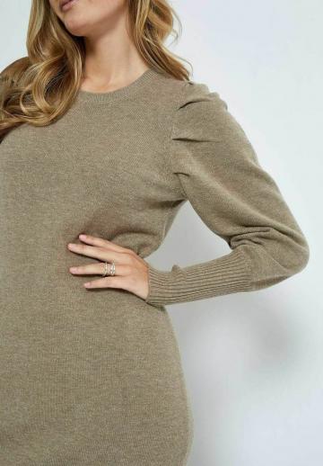 Платье футляр