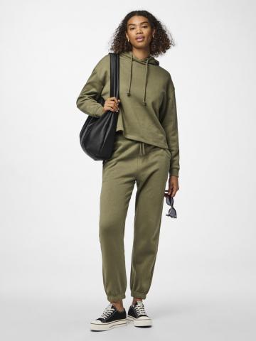 Пуловер с капюшоном