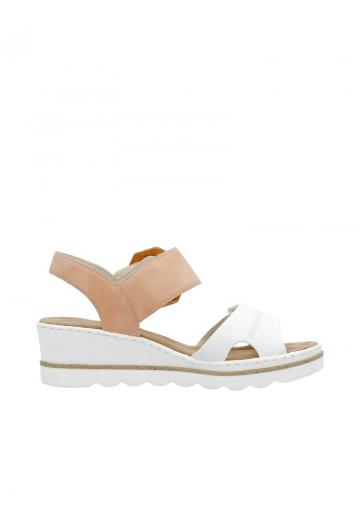 Босоножки на танкетке