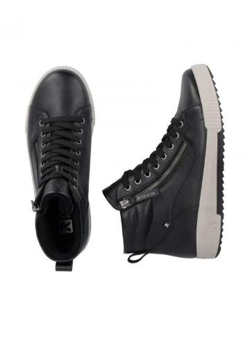 Ботинки на шнуровке