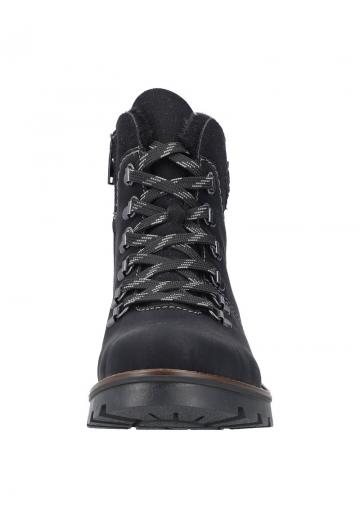 Ботинки на шнуровке