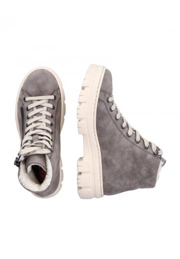 Ботинки на шнуровке