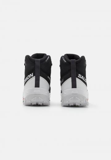 Походные ботинки