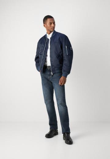 Куртка бомбер