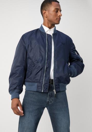 Куртка бомбер