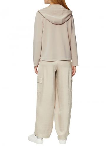 Пуловер с капюшоном