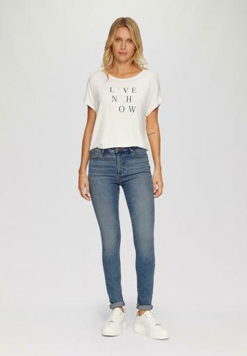 Узкие джинсы